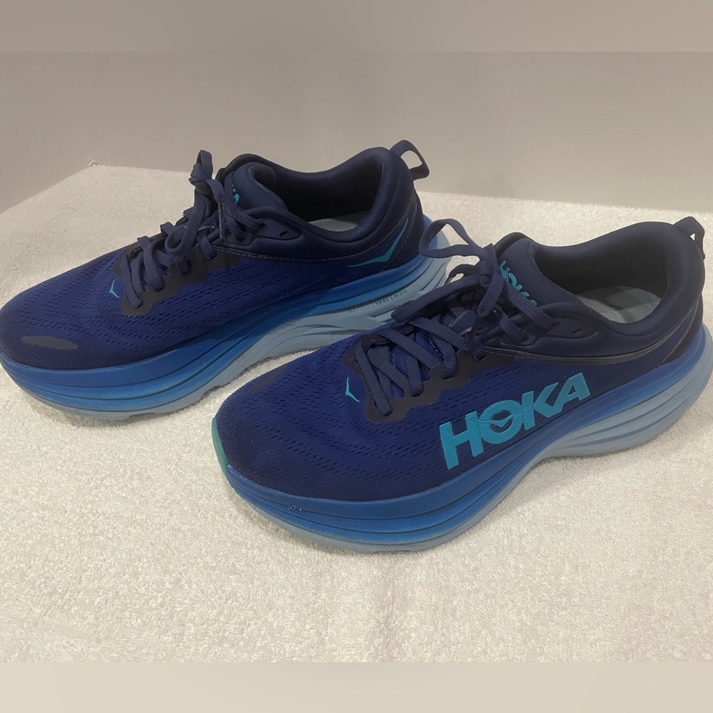 Woman’s Hoka Bondi 8 Blue shoes. Sz. 9D